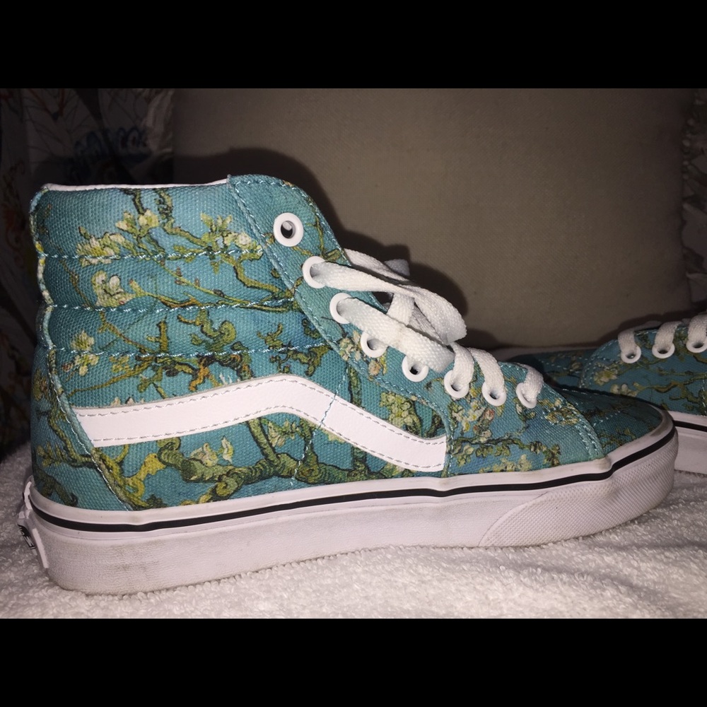 Vans x Van Gogh almond blossom hightop size 6